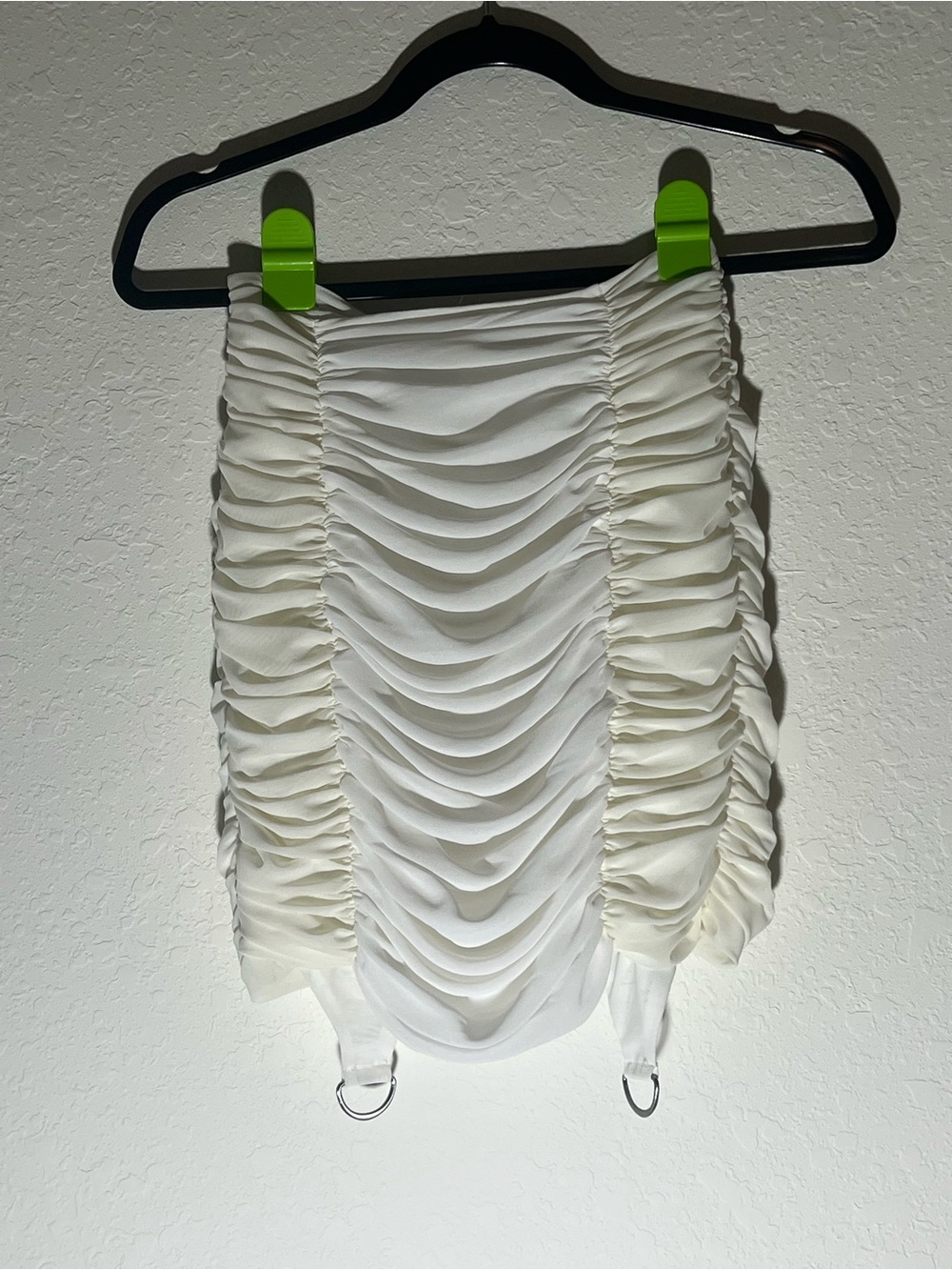 House of CB women’s white and cream skirt